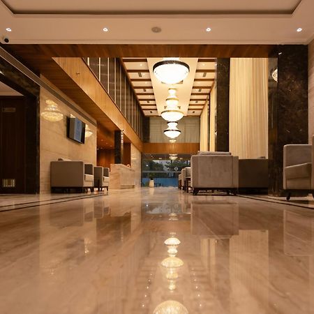 Icon Grand Hotel By Bhagini Μπανγκαλόρ Εξωτερικό φωτογραφία