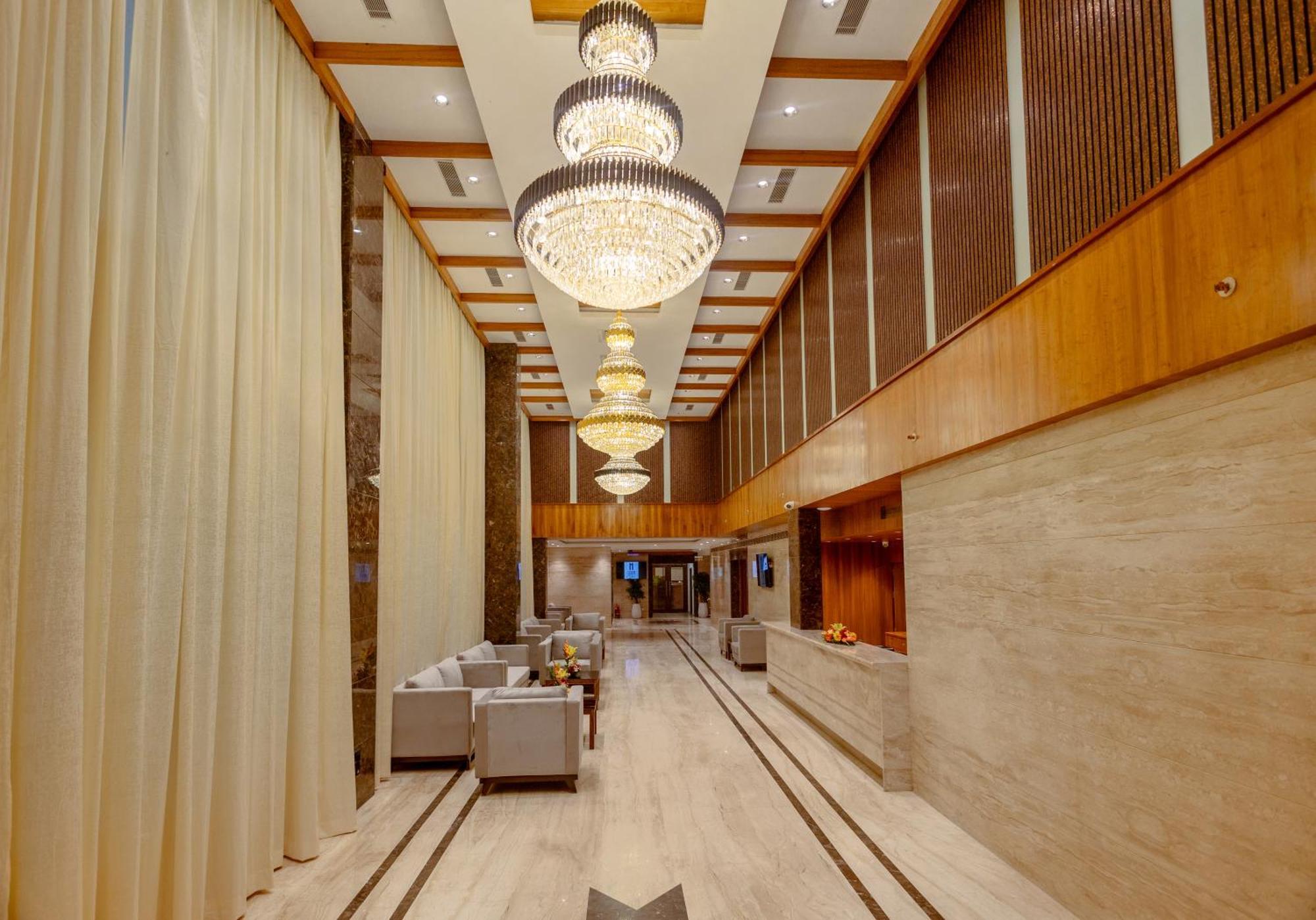Icon Grand Hotel By Bhagini Μπανγκαλόρ Εξωτερικό φωτογραφία