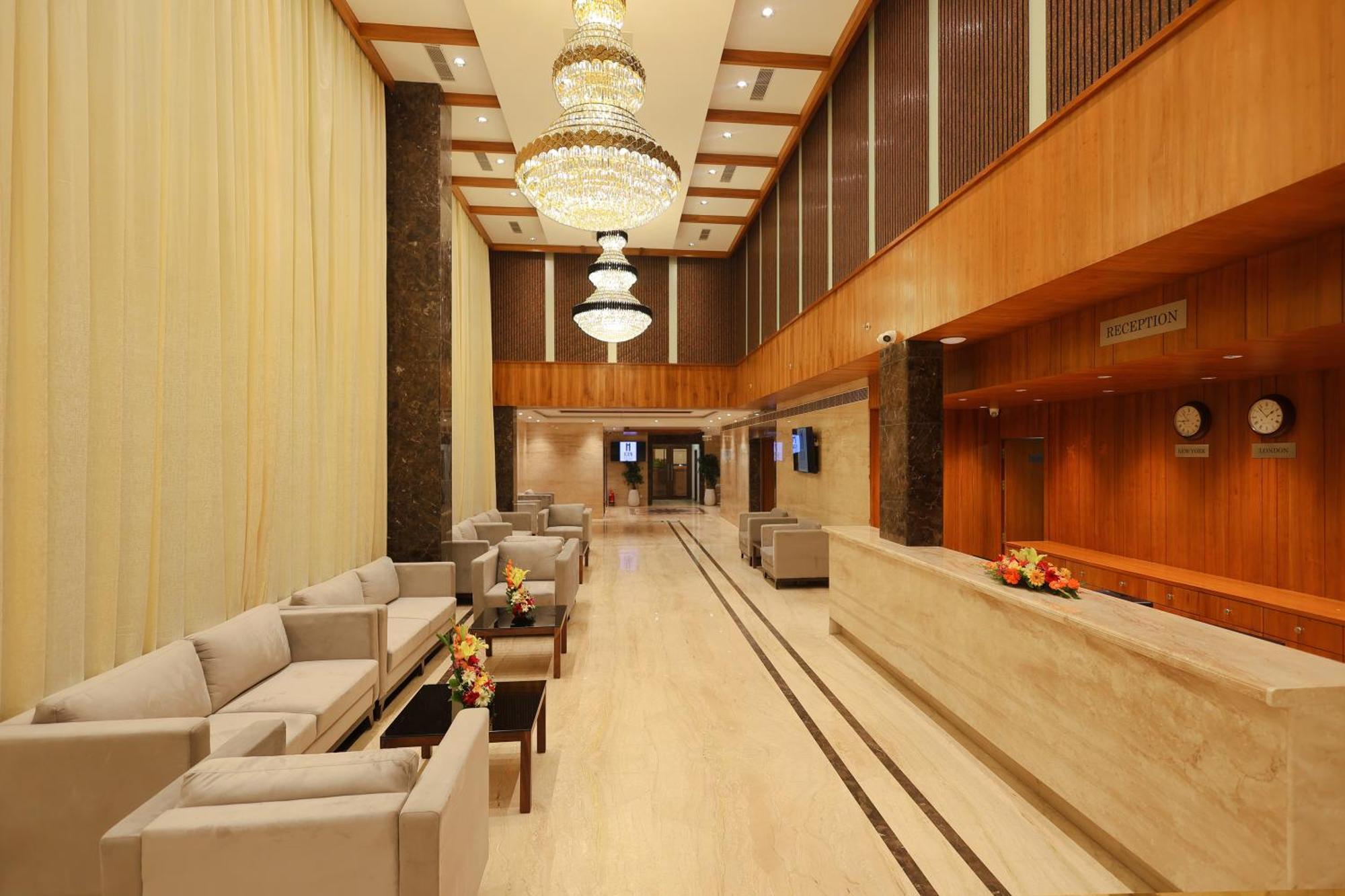 Icon Grand Hotel By Bhagini Μπανγκαλόρ Εξωτερικό φωτογραφία