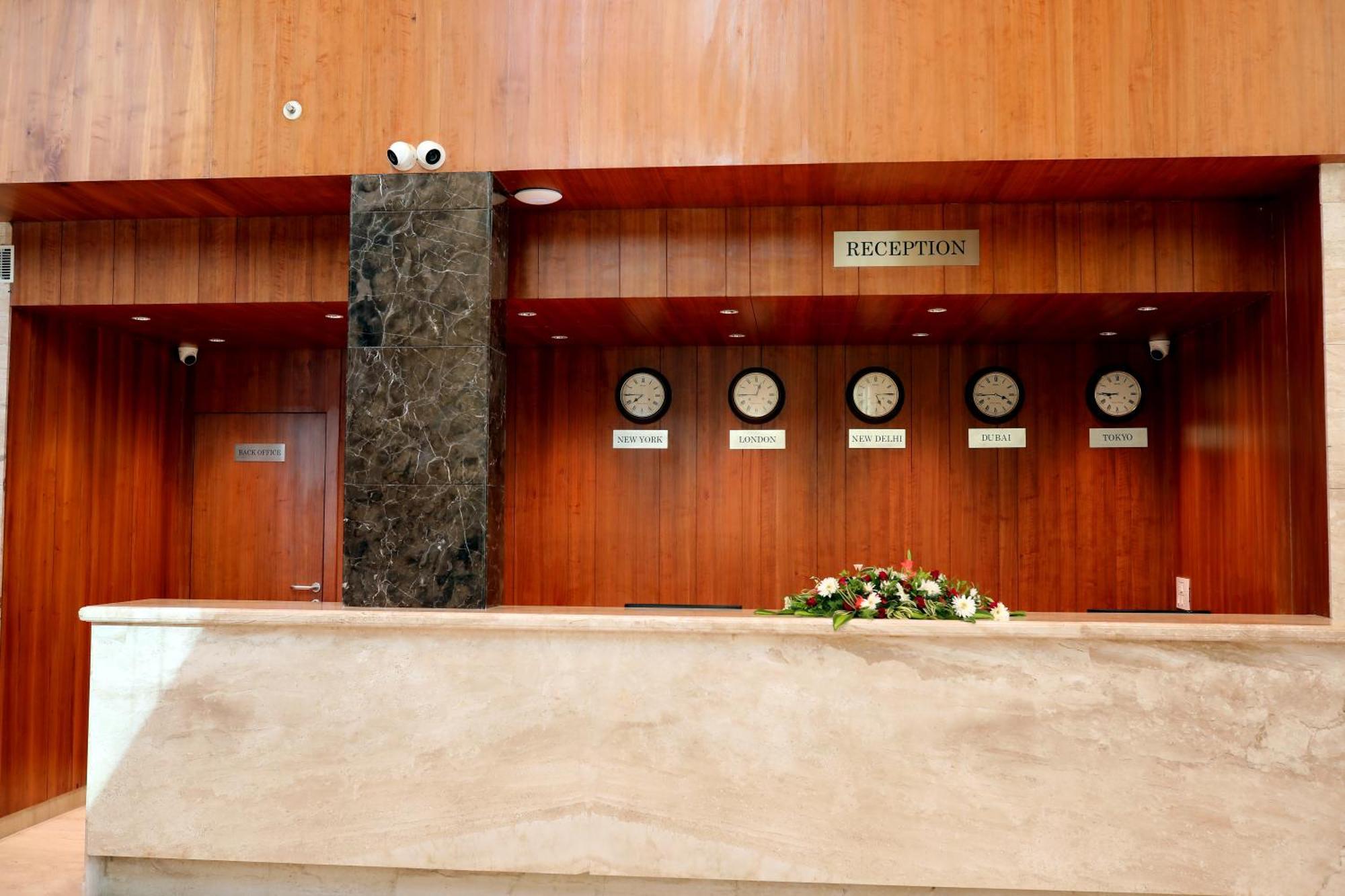 Icon Grand Hotel By Bhagini Μπανγκαλόρ Εξωτερικό φωτογραφία