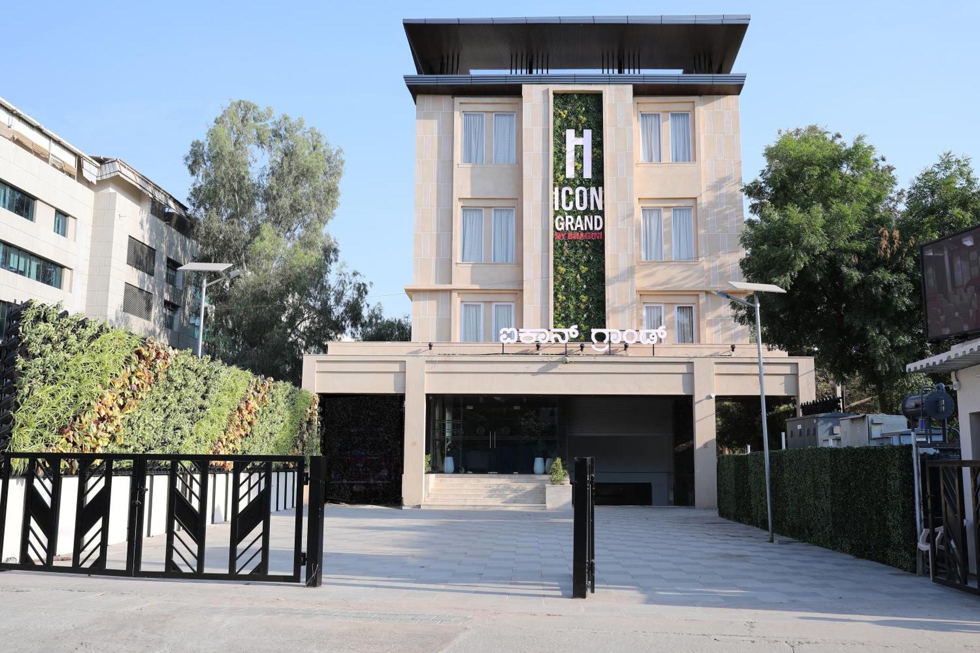 Icon Grand Hotel By Bhagini Μπανγκαλόρ Εξωτερικό φωτογραφία