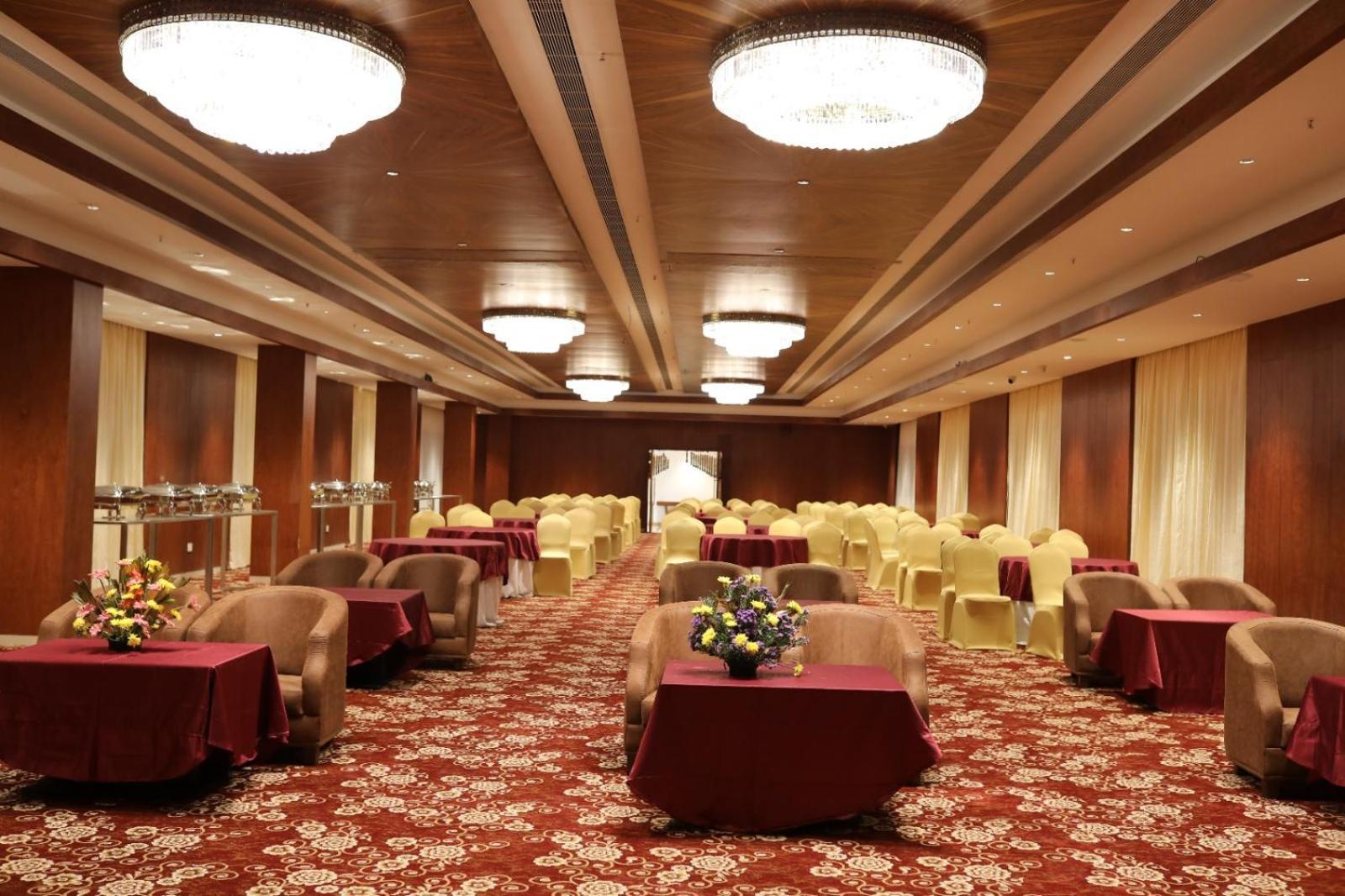 Icon Grand Hotel By Bhagini Μπανγκαλόρ Εξωτερικό φωτογραφία